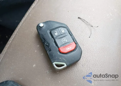 2020 Jeep Wrangler Unlimited Sahara 4X4 from USA, damaged, VIN 1C4HJXEG4LW194077